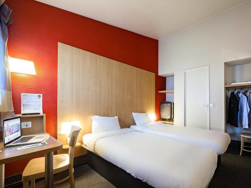 B&B Hotel Auray Carnac Esterno foto