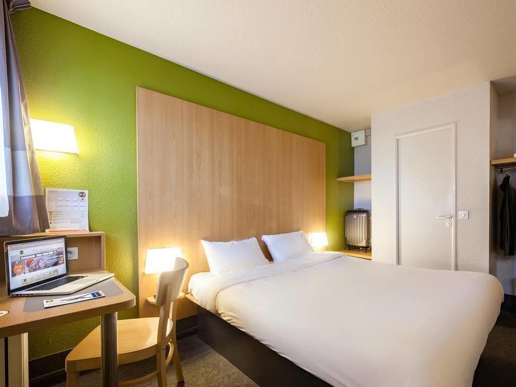 B&B Hotel Auray Carnac Esterno foto